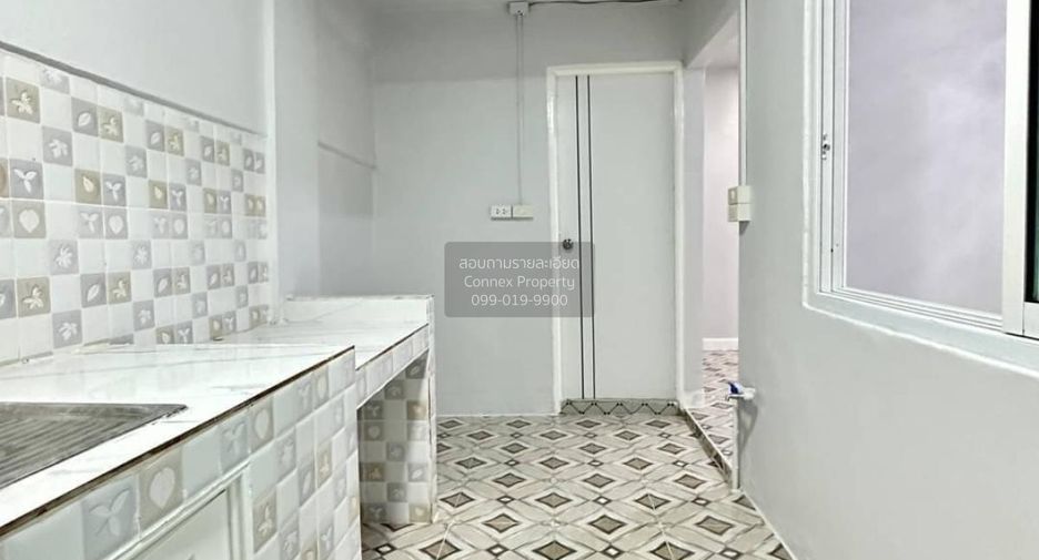 À vendre 2 chambres maison de ville à Bang Bua Thong, Nonthaburi