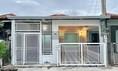À vendre 2 chambres maison de ville à Bang Bua Thong, Nonthaburi