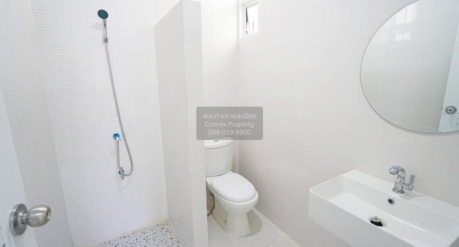 Casa en venta de 3 habitaciones en Phra Khanong, Bangkok