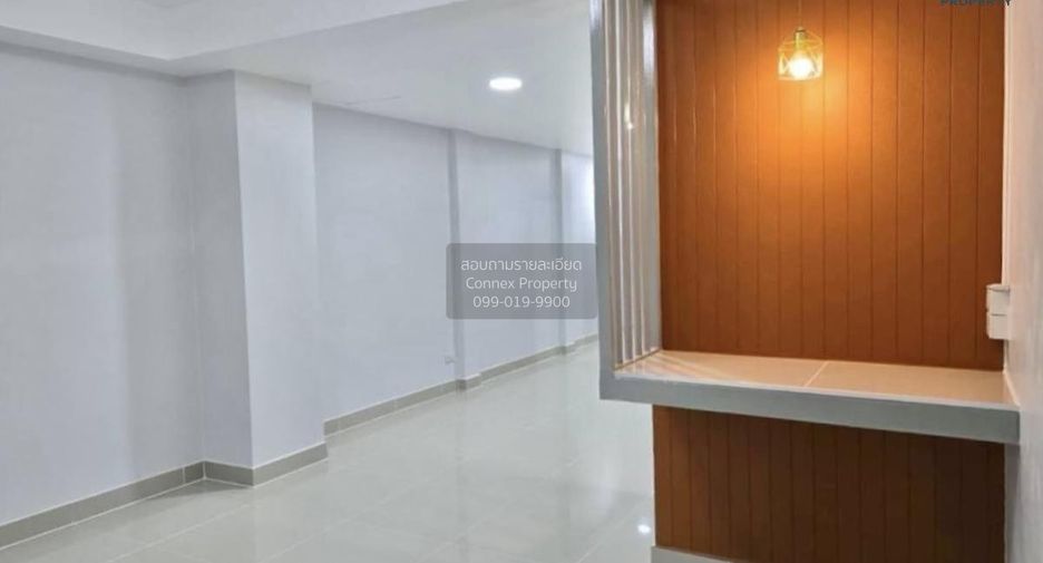 Casa adosada en venta de 3 habitaciones en Bang Yai, Nonthaburi