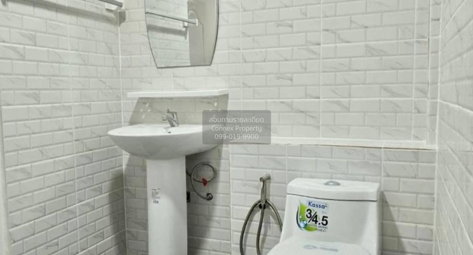 Casa adosada en venta de 3 habitaciones en Bang Yai, Nonthaburi