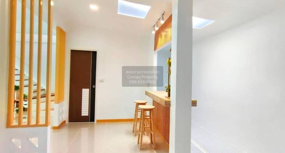 出售 3 卧室 联排别墅 在 Krathum Baen, Samut Sakhon