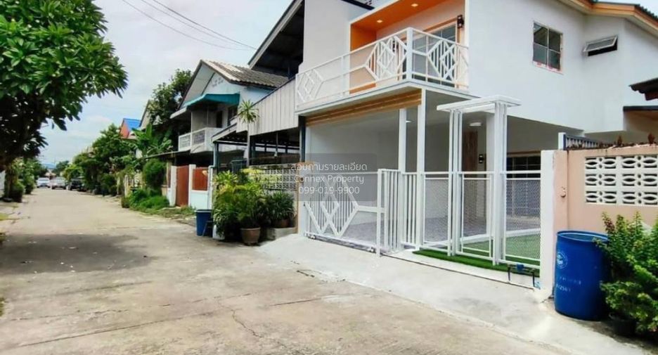 出售 3 卧室 联排别墅 在 Krathum Baen, Samut Sakhon