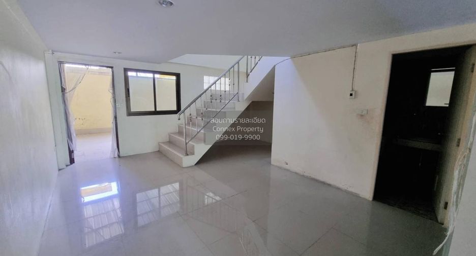 For sale 3 bedrooms townhouse in Mueang Kanchanaburi, Kanchanaburi