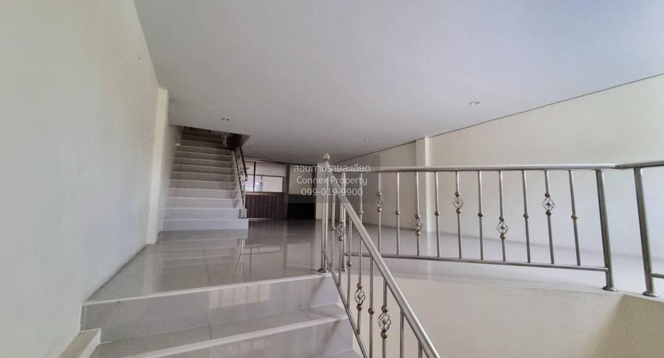 For sale 3 bedrooms townhouse in Mueang Kanchanaburi, Kanchanaburi