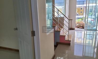 Casa adosada en venta de 3 habitaciones en Nong Khaem, Bangkok