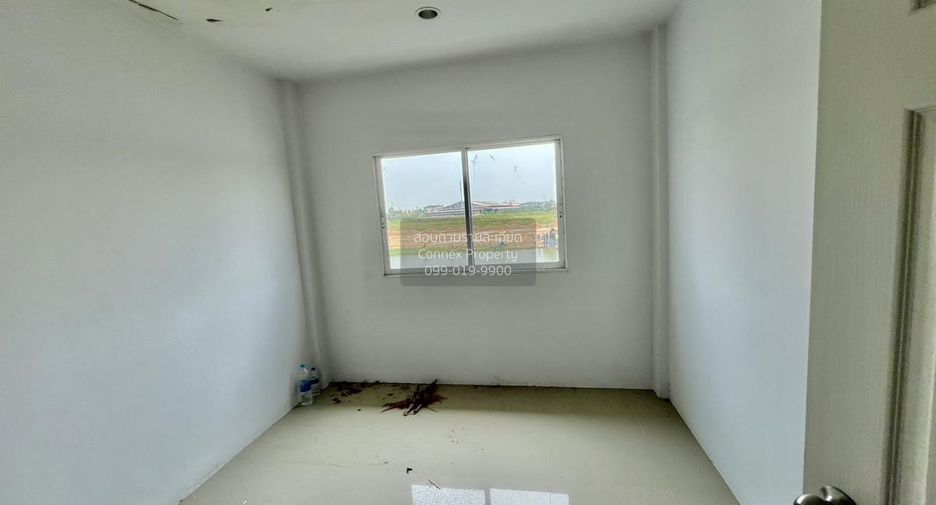 Reihenhaus zum Kauf mit 3 Zimmer in Krathum Baen, Samut Sakhon