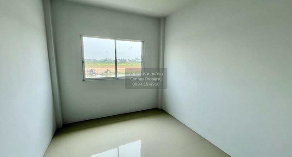 Reihenhaus zum Kauf mit 3 Zimmer in Krathum Baen, Samut Sakhon