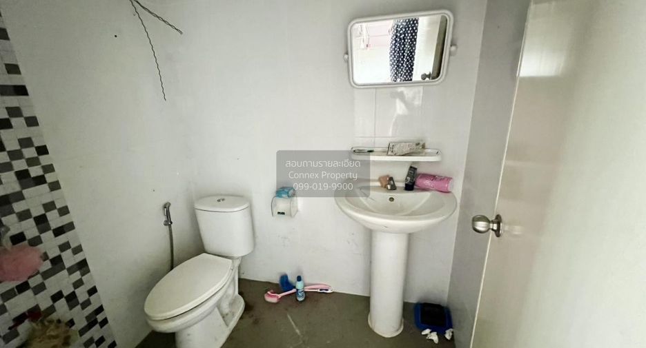 Reihenhaus zum Kauf mit 3 Zimmer in Krathum Baen, Samut Sakhon