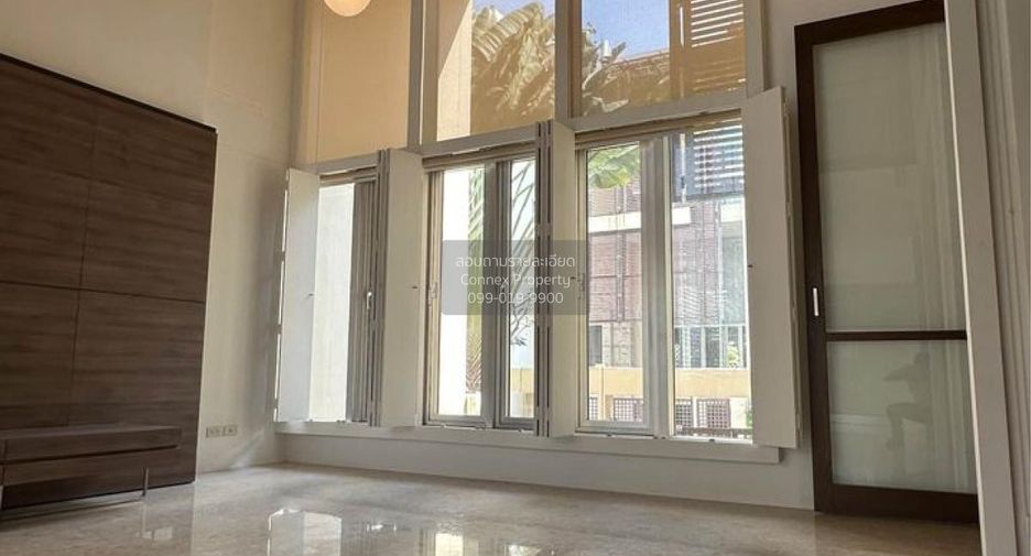 For sale 3 bedrooms townhouse in Yan Nawa, Bangkok