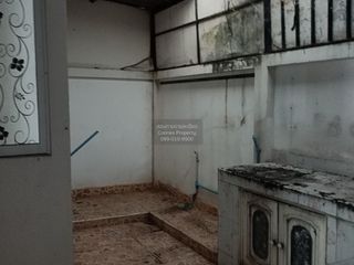 Casa adosada en venta de 6 habitaciones en Bang Kapi, Bangkok
