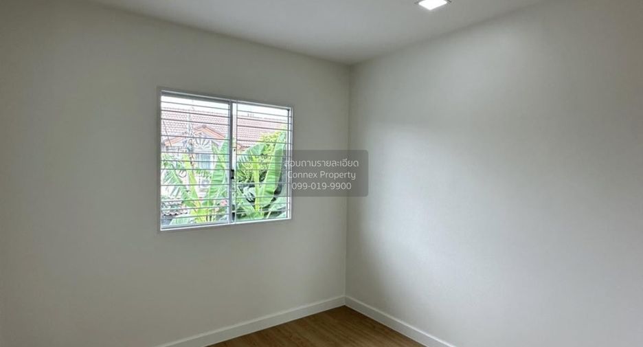 Casa adosada en venta de 3 habitaciones en Min Buri, Bangkok