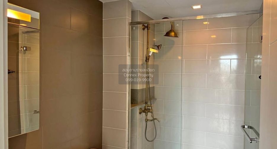 For sale 1 bed condo in Phra Khanong, Bangkok