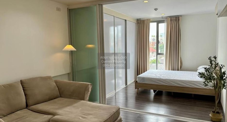 For sale 1 bed condo in Phra Khanong, Bangkok