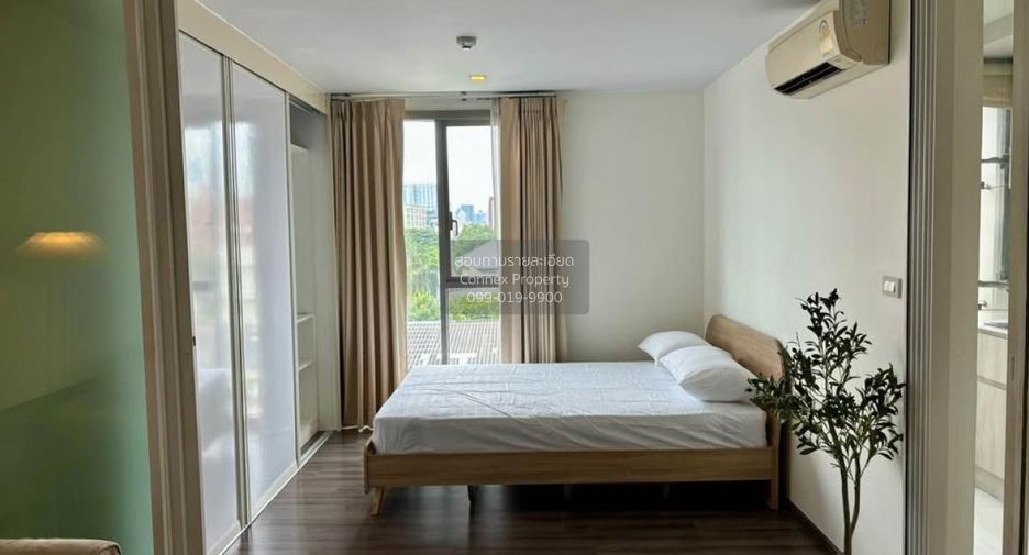 For sale 1 bed condo in Phra Khanong, Bangkok