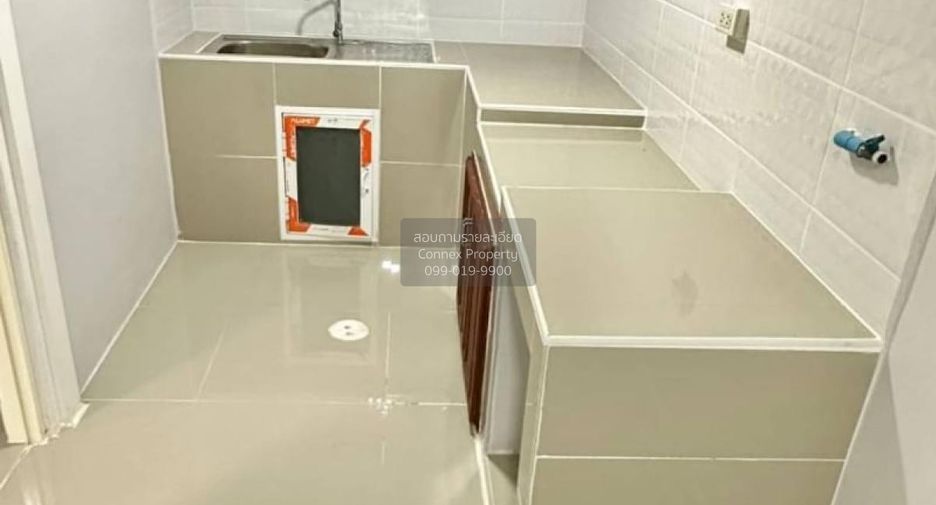 Casa adosada en venta de 3 habitaciones en Bang Yai, Nonthaburi