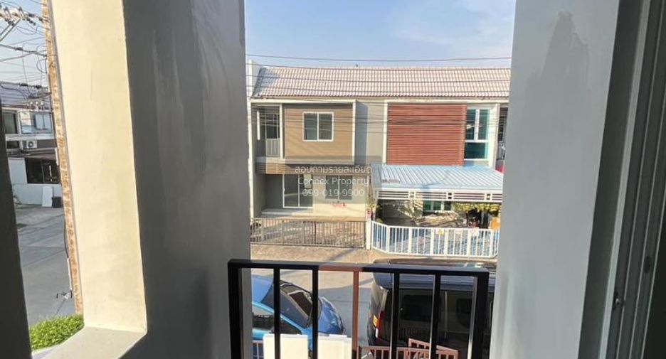For sale 3 bedrooms townhouse in Sai Noi, Nonthaburi