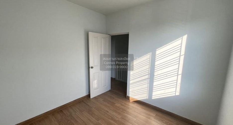 For sale 3 bedrooms townhouse in Sai Noi, Nonthaburi