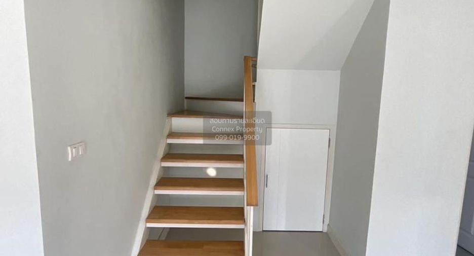 For sale 3 bedrooms townhouse in Sai Noi, Nonthaburi