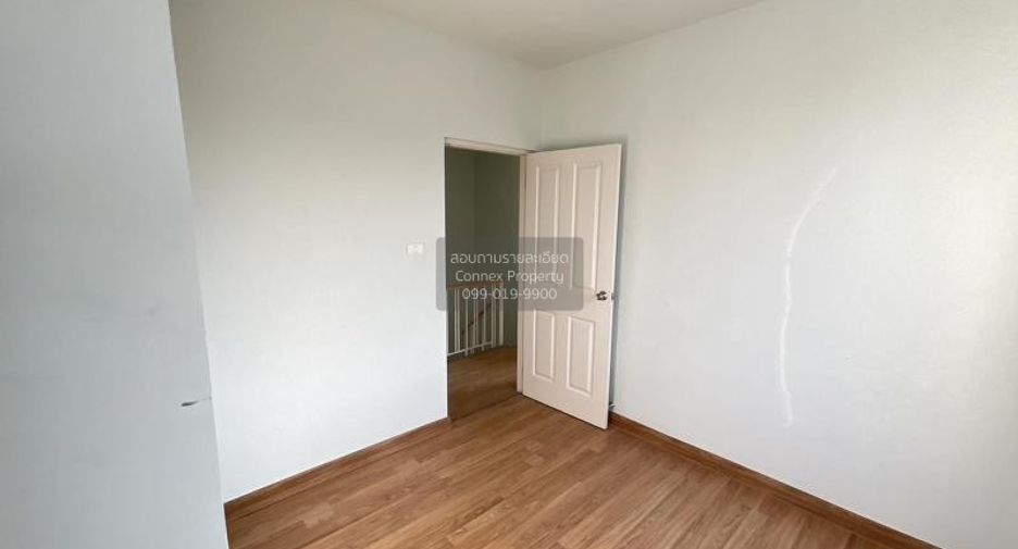 For sale 3 bedrooms townhouse in Sai Noi, Nonthaburi