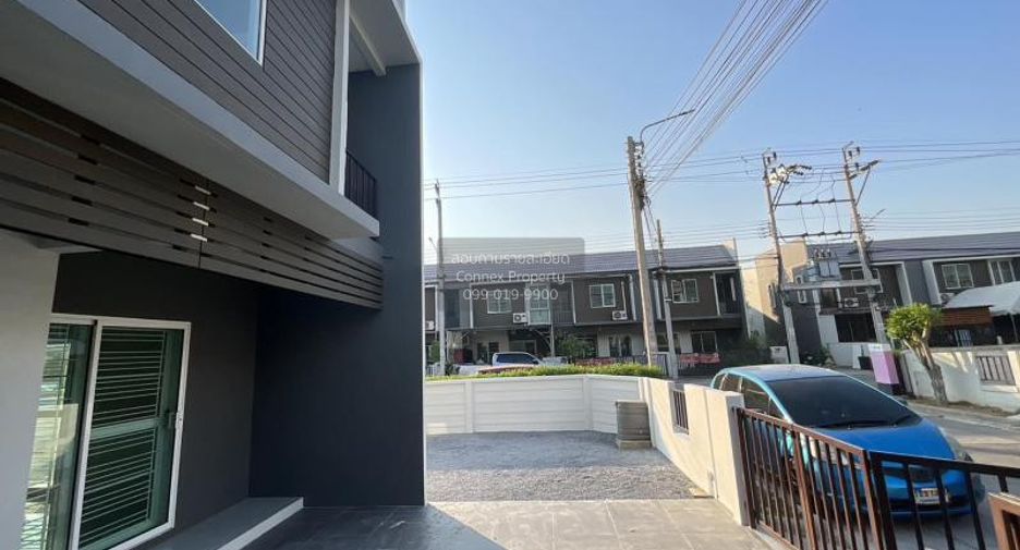 For sale 3 bedrooms townhouse in Sai Noi, Nonthaburi