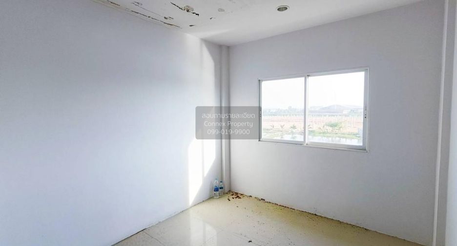 Reihenhaus zum Kauf mit 4 Zimmer in Krathum Baen, Samut Sakhon