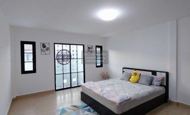 For sale 2 bedrooms townhouse in Khlong Sam Wa, Bangkok