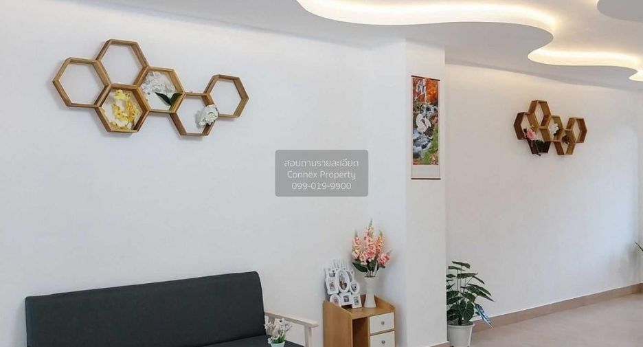 For sale 2 bedrooms townhouse in Khlong Sam Wa, Bangkok