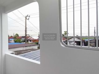 出售 3 卧室 联排别墅 在 Nong Chok, 曼谷