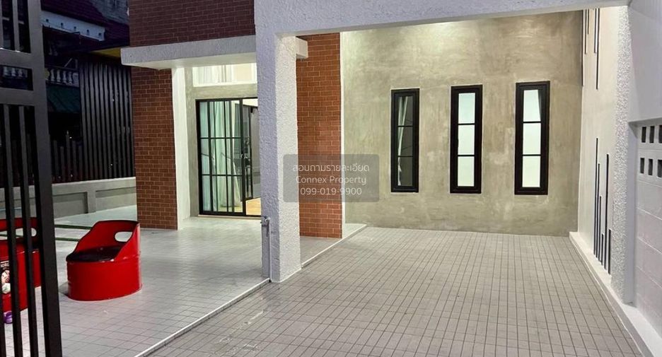 Reihenhaus zum Kauf mit 4 Zimmer in Thanyaburi, Pathum Thani
