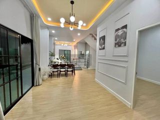 For sale 4 bedrooms townhouse in Thanyaburi, Pathum Thani