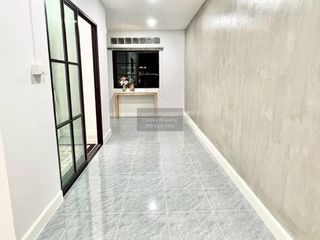 For sale 4 bedrooms townhouse in Thanyaburi, Pathum Thani