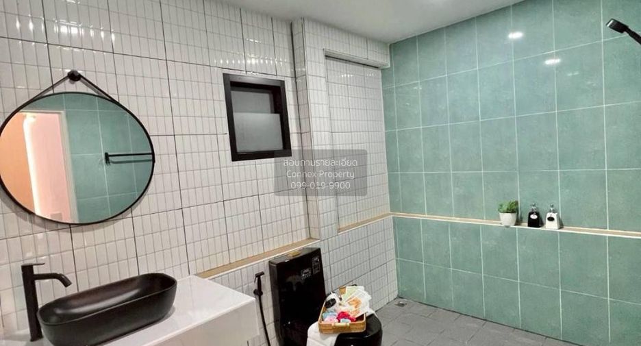 Reihenhaus zum Kauf mit 4 Zimmer in Thanyaburi, Pathum Thani