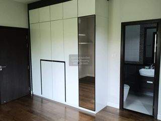 Haus zum Kauf mit 4 Zimmer in Thung Khru, Bangkok