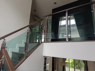 Haus zum Kauf mit 4 Zimmer in Thung Khru, Bangkok