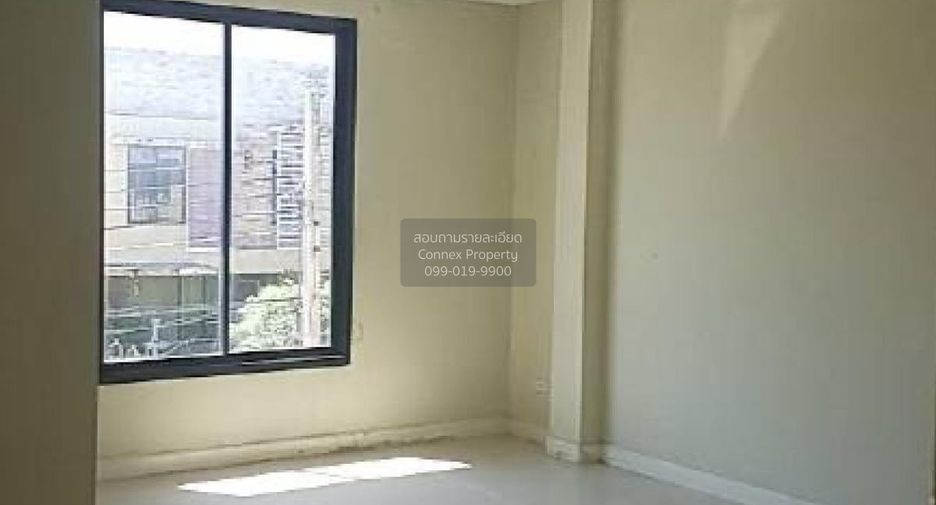 出售 3 卧室 独立屋 在 Bang Sao Thong, Samut Prakan