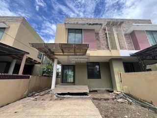 À vendre 3 chambres maison à Bang Sao Thong, Samut Prakan