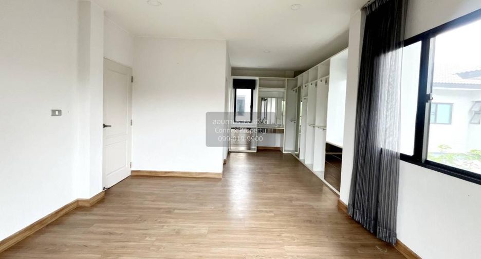 Casa en venta de 4 habitaciones en Bang Khen, Bangkok