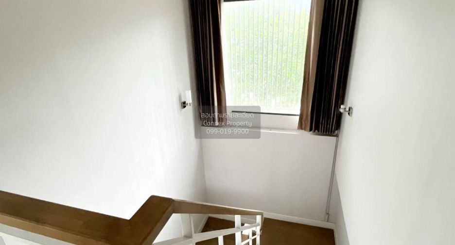 Casa en venta de 4 habitaciones en Bang Khen, Bangkok