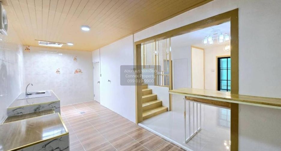 Casa adosada en venta de 4 habitaciones en Bang Bua Thong, Nonthaburi