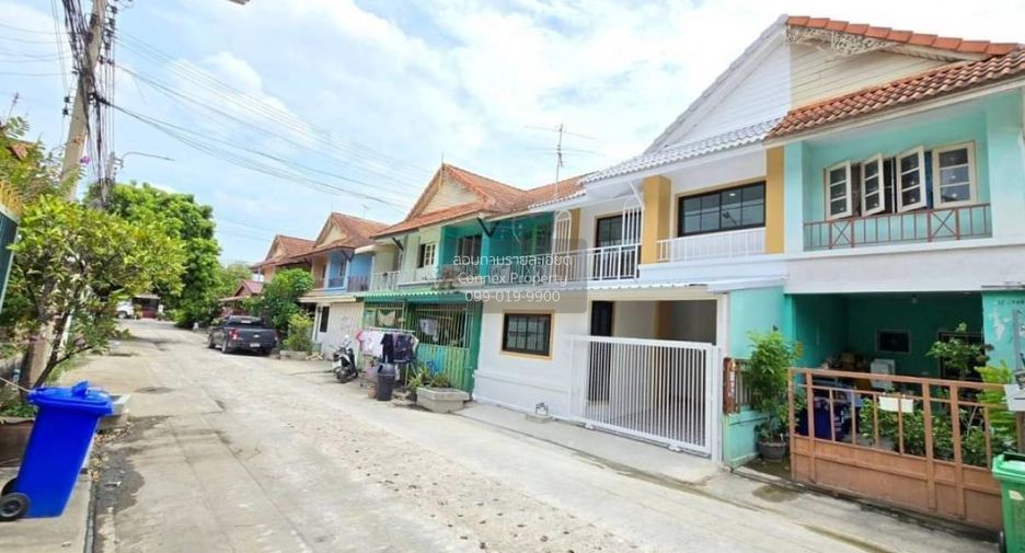 Casa adosada en venta de 4 habitaciones en Bang Bua Thong, Nonthaburi