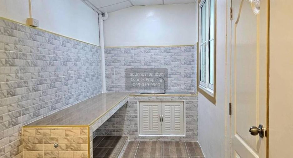 Casa adosada en venta de 2 habitaciones en Bang Bua Thong, Nonthaburi