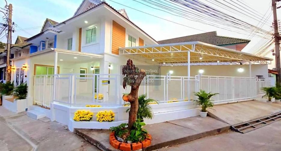 Casa adosada en venta de 5 habitaciones en Bang Yai, Nonthaburi