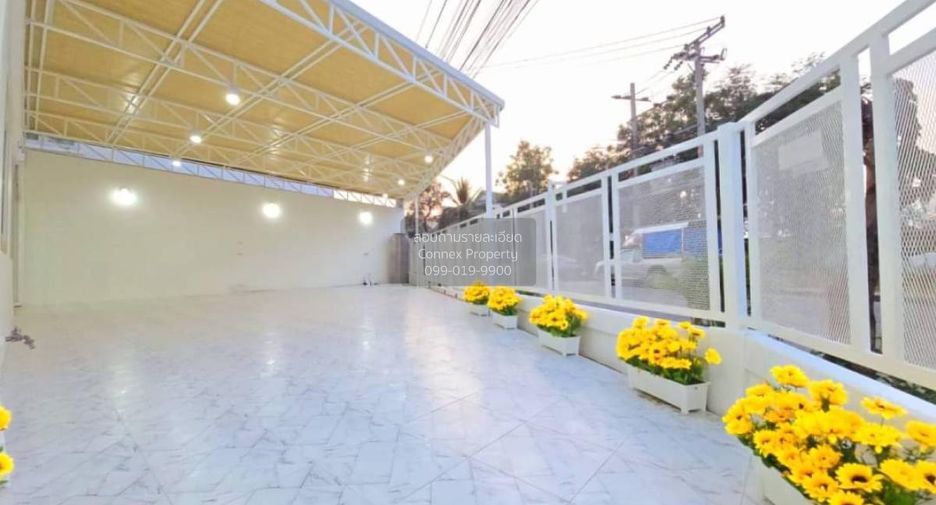 Casa adosada en venta de 5 habitaciones en Bang Yai, Nonthaburi