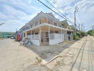 For sale 5 bedrooms townhouse in Sai Noi, Nonthaburi
