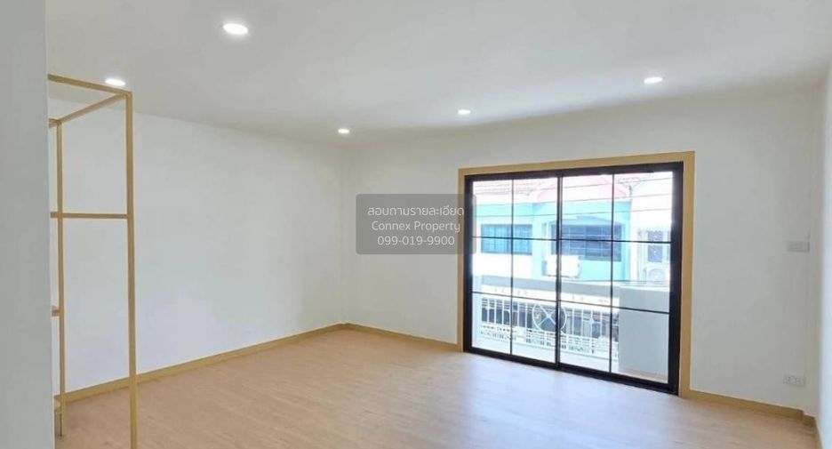 For sale 4 bedrooms townhouse in Bang Bua Thong, Nonthaburi