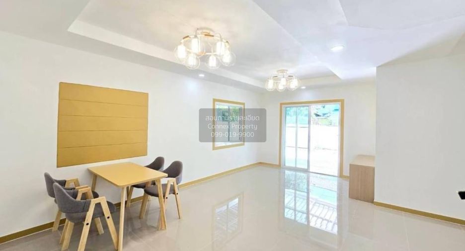Casa adosada en venta de 4 habitaciones en Bang Yai, Nonthaburi