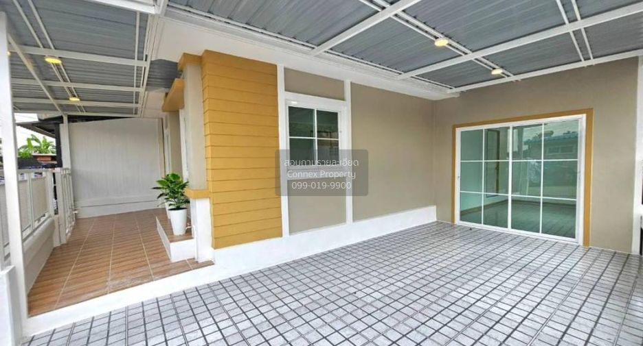 Casa adosada en venta de 3 habitaciones en Bang Yai, Nonthaburi
