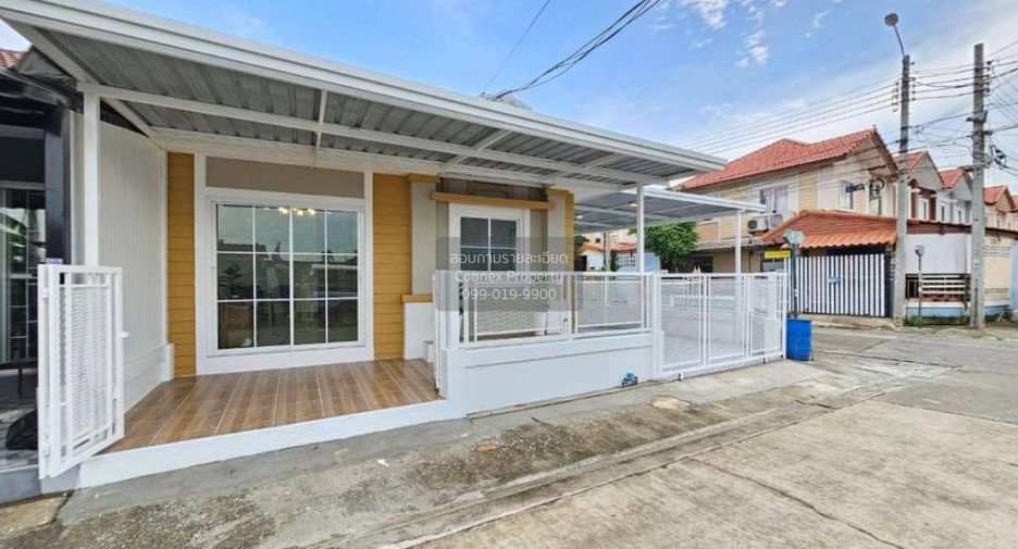 Casa adosada en venta de 3 habitaciones en Bang Yai, Nonthaburi