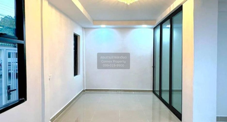 Casa adosada en venta de 5 habitaciones en Bang Bua Thong, Nonthaburi